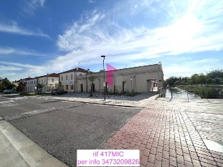 zoom immagine (Negozio 200 mq, zona Piazzola Sul Brenta - Centro)