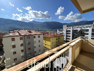 zoom immagine (Appartamento 115 mq, soggiorno, 3 camere, zona Rovereto - Centro)