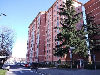 zoom immagine (Appartamento 100 mq, soggiorno, 3 camere, zona Mirafiori Sud)
