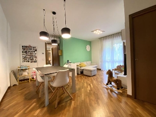 zoom immagine (Appartamento 107 mq, soggiorno, 3 camere, zona San Domenico)