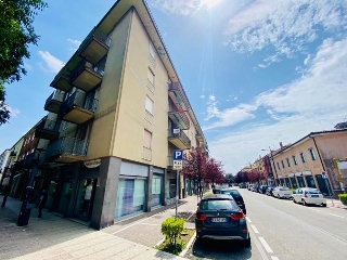 zoom immagine (Appartamento 150 mq, soggiorno, 3 camere, zona Legnago - Centro)