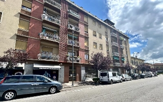 zoom immagine (Appartamento 90 mq, soggiorno, 3 camere, zona Legnago - Centro)