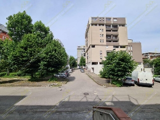 zoom immagine (Appartamento 145 mq, soggiorno, 3 camere, zona Modena Est)