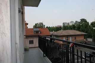 zoom immagine (Appartamento 95 mq, soggiorno, 2 camere, zona Cernusco Sul Naviglio - Centro)