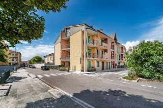 zoom immagine (Appartamento 78 mq, 2 camere, zona Villafranca di Verona - Centro)