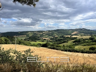 zoom immagine (Rustico 130 mq, zona Montesicuro)
