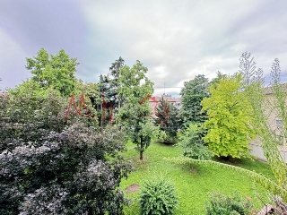 zoom immagine (Appartamento 181 mq, soggiorno, 4 camere, zona Ponte di Brenta)
