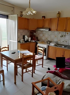 zoom immagine (Appartamento 138 mq, soggiorno, 3 camere, zona Grazzanise)