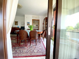 zoom immagine (Appartamento 140 mq, soggiorno, 3 camere, zona San Bonifacio - Centro)