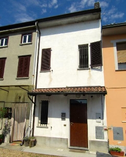 zoom immagine (Casa a schiera 145 mq, 1 camera, zona Sannazzaro Dè Burgondi)