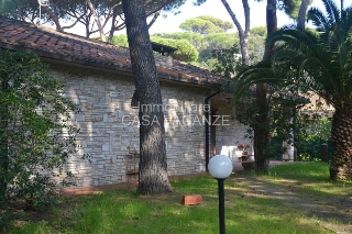 zoom immagine (Casa a schiera 80 mq, soggiorno, 2 camere, zona Castiglione della Pescaia)
