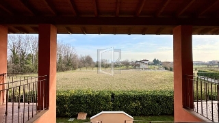 zoom immagine (Appartamento 50 mq, 1 camera, zona Manerba del Garda)