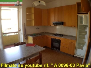 zoom immagine (Appartamento 100 mq, soggiorno, 2 camere, zona Policlinico - P.te di Pietra)
