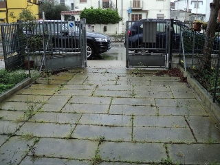 zoom immagine (Garage 25 mq, zona Porto Garibaldi)